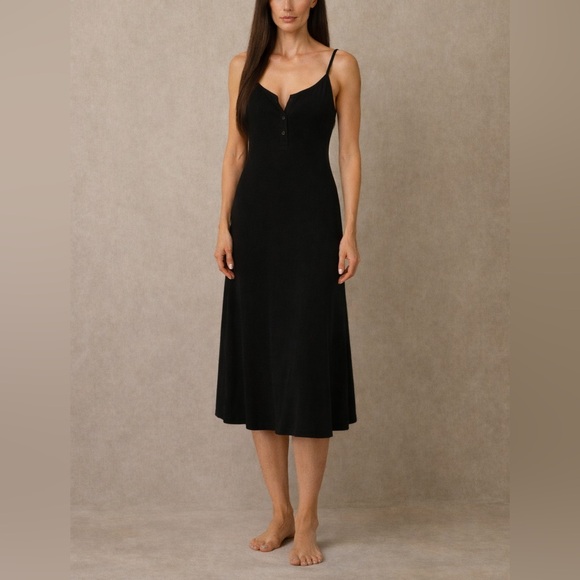 Boutique Other - Maternity & Nursing Midi Sleep Dress | Black | Size M